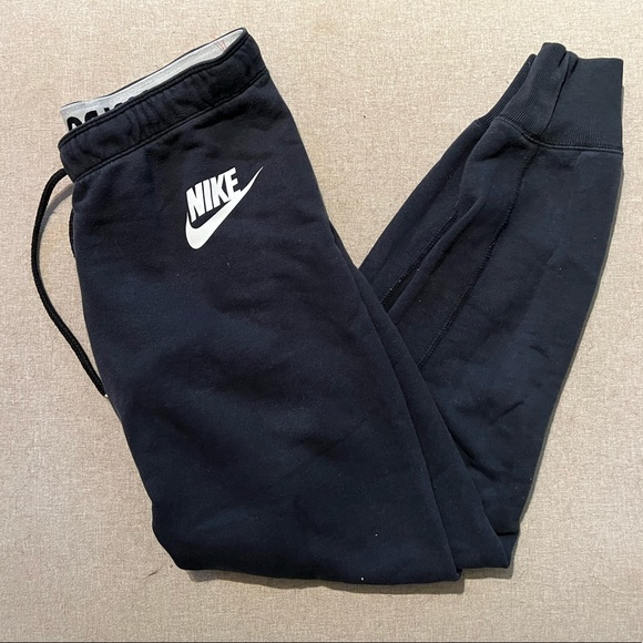 Nike Pants - Black jogger nike leggings